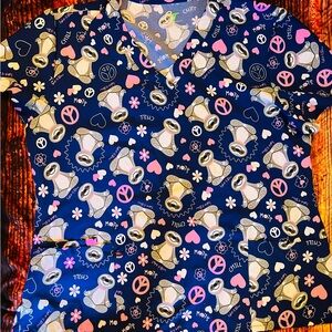 GT women’s XL sloth printed nursing scrub top!